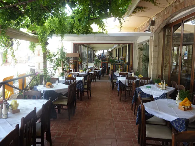 Mithos Restaurant