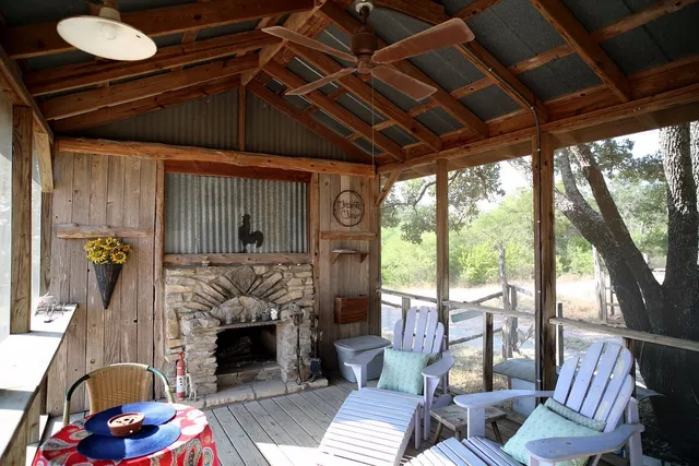 Chanticleer Log Cabin