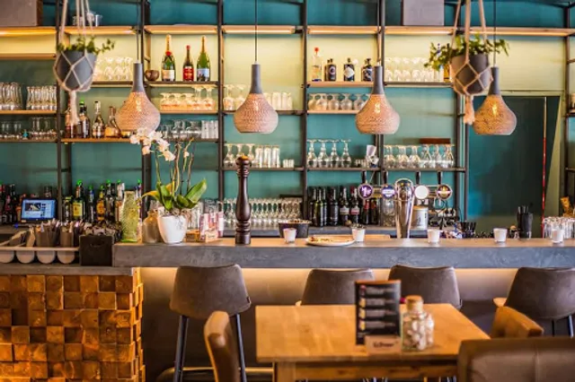 Zilt lounge- en eetcafé