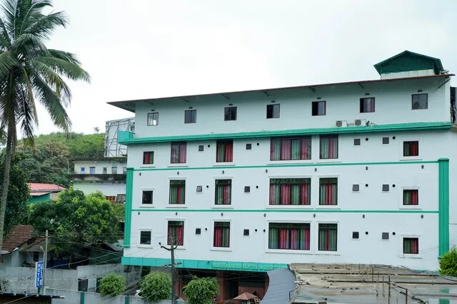 OYO Flagship Greenland