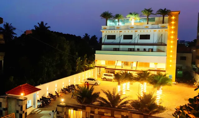 Hotel AvinSree Grand