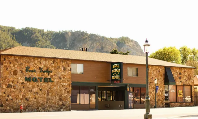 Bear Lodge Motel