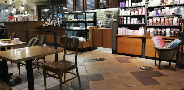 Starbucks Coffee - Seibu Hon-Kawagoe Station