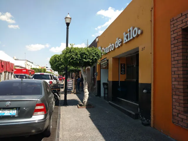 Cuarto de Kilo Tlaquepaque