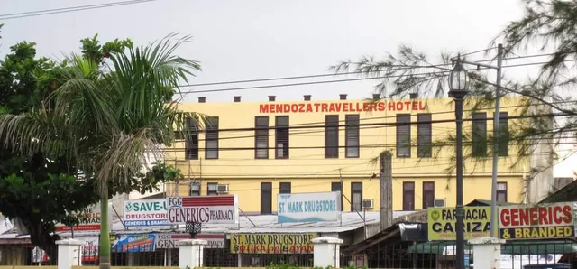 Mendoza Travellers Hotel