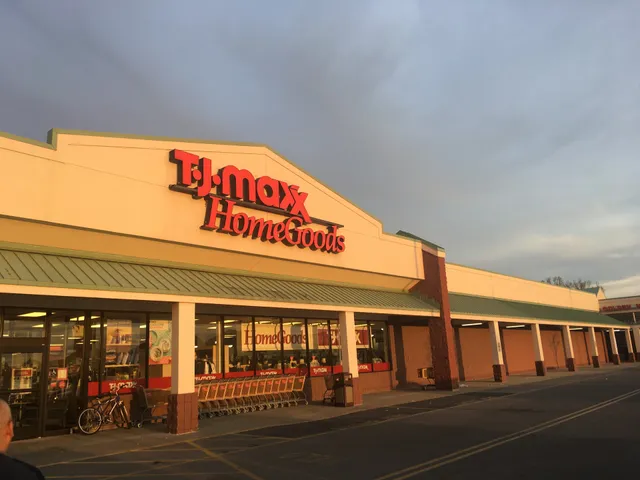 T.J. Maxx & HomeGoods