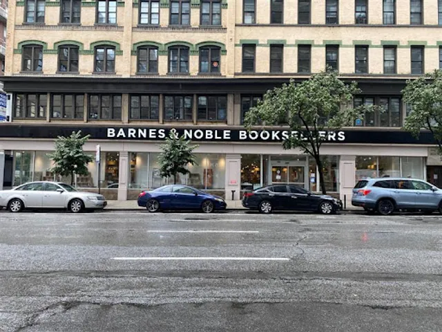 Barnes & Noble