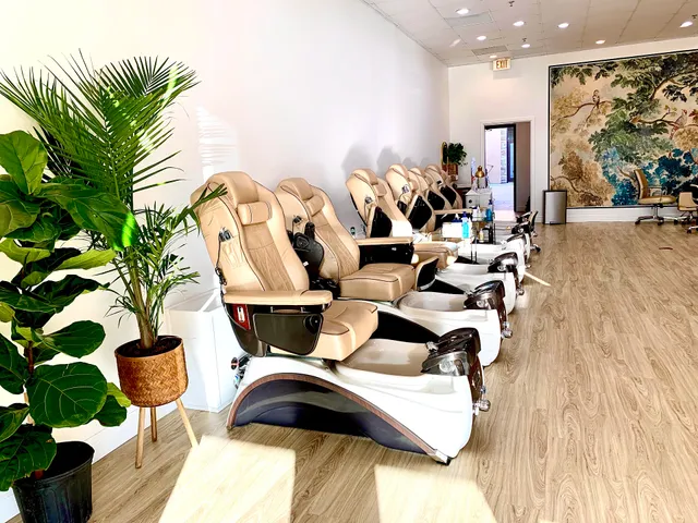 Polish Me Nail Spa