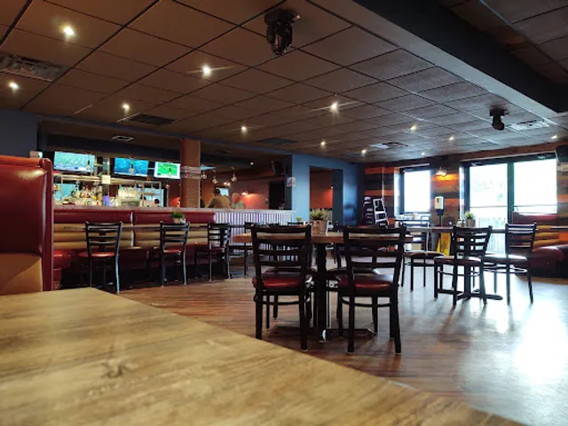 River House Scratch Kitchen + Bar