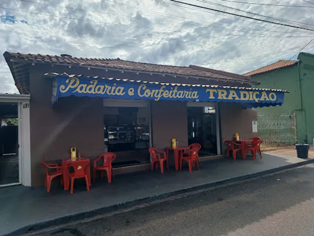 Padaria e Confeitaria Tradição
