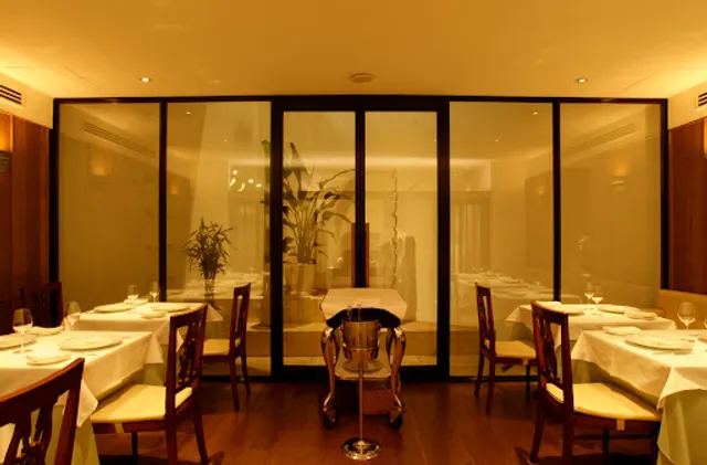 Western-style Restaurant Le Rire