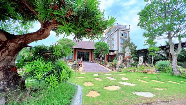 Kinh Bac Ho Tram Hotel
