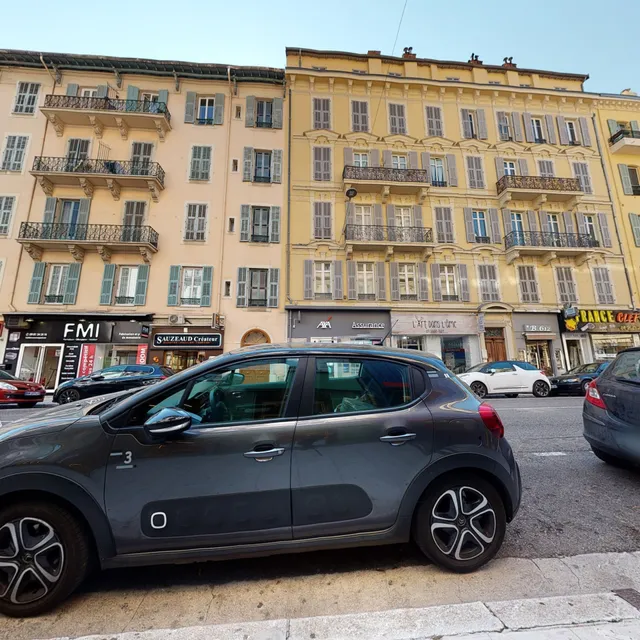 Easy Cash Nice Notre Dame