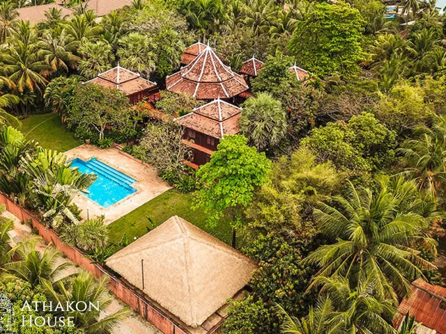 Athakon House by Rose Apple Villas