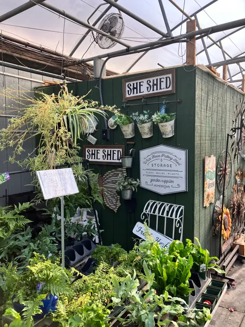 Kern's Florist and Greenhouse