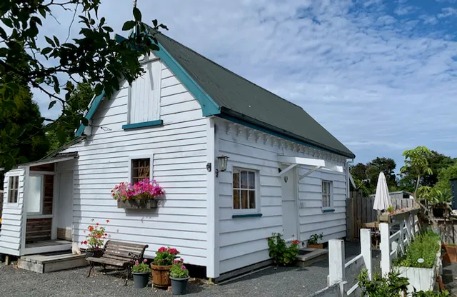 Karamana Homestead (1872) Bed & Breakfast