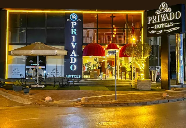 Privado Hotels