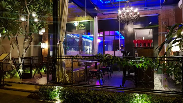 Blue Jasmim Georgina Boulevard Restaurante