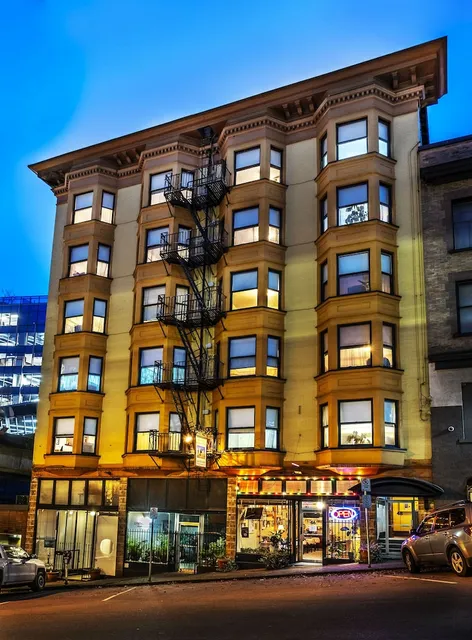 Arundel Mansions Hotel