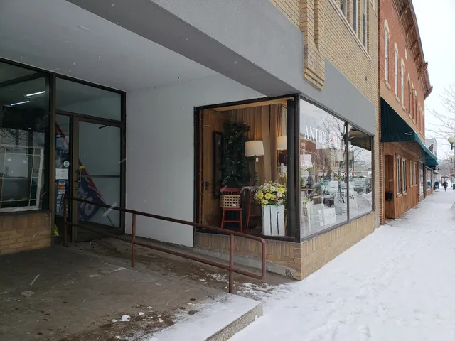 Caledonia Street Antique Mall