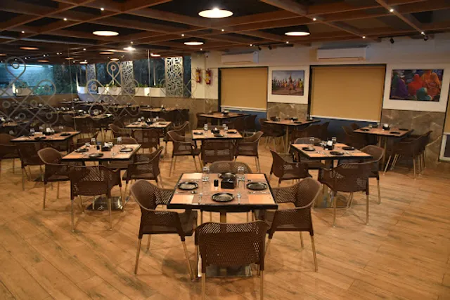 Saandan Multi Cuisine Restaurant