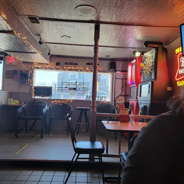 White House Bar & Grill