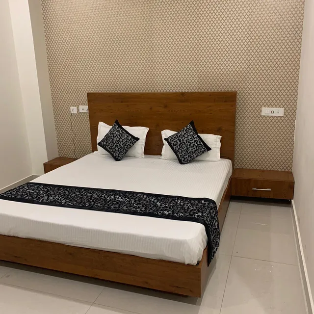 Hotel Golden Residency