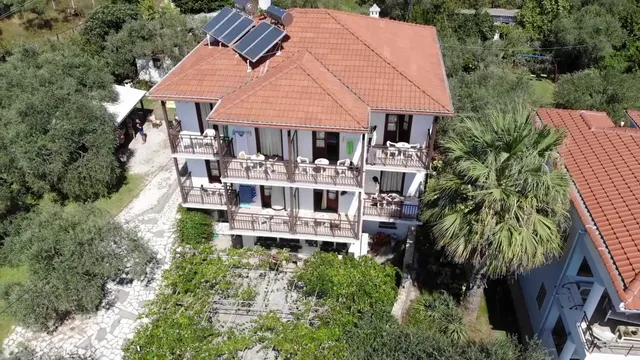 Hotel George and Olive Garden Studio and Apartments Golden Beach