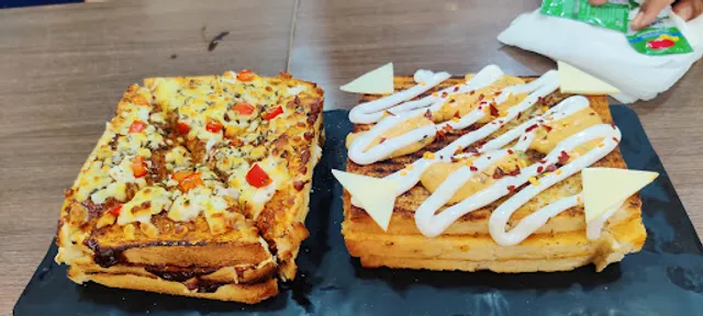 Shakti Sandwich - HL College