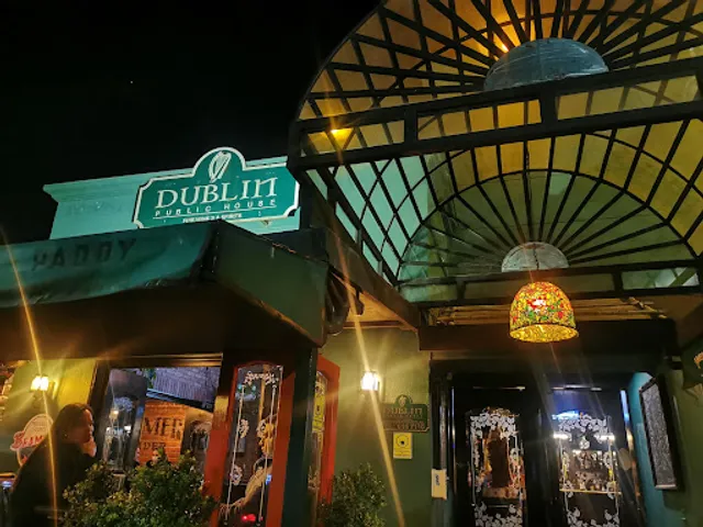 Dublin Public House