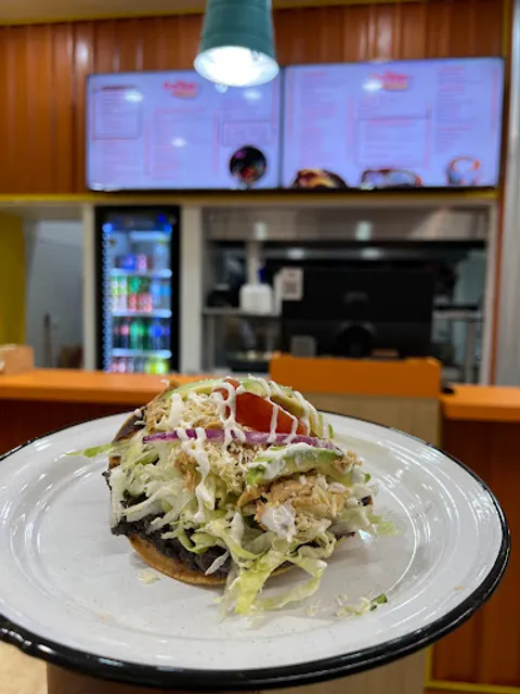 LAS GORDAS DE DOÑA ERE