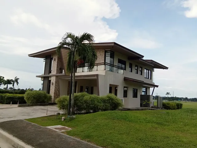 Eton City in Sta. Rosa Laguna