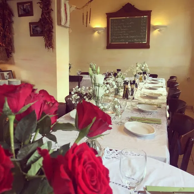 Pepazzo Pizzeria • Osteria