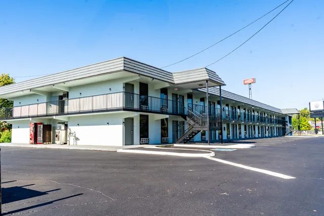 Second Creek Studios