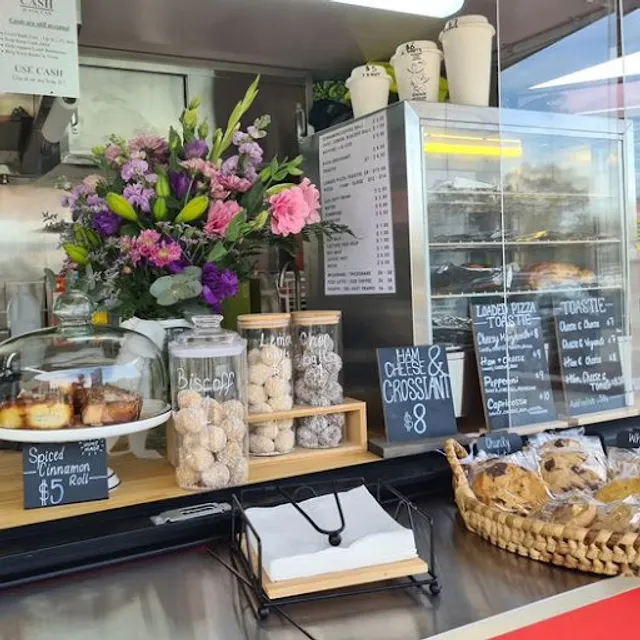 DOUBLESHOT Coffee & Takeaway