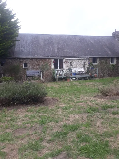 Le Mesnil de Créances