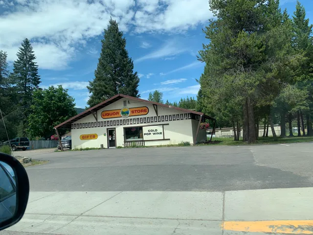 Hungry Horse Liquor Store and Self Storage