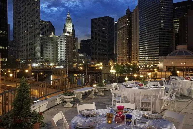 Renaissance Chicago Downtown Hotel