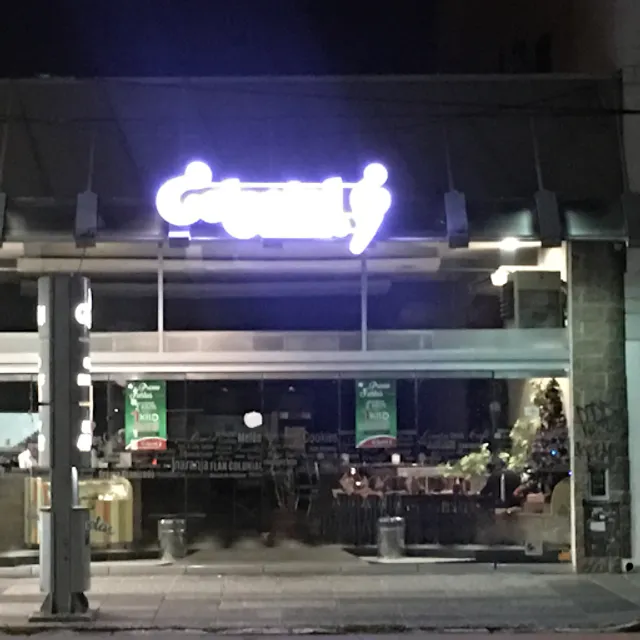 Colonial Ice Cream & Cafe Oivos