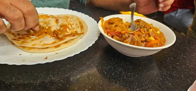 SIDE WALK RESTO CAFE