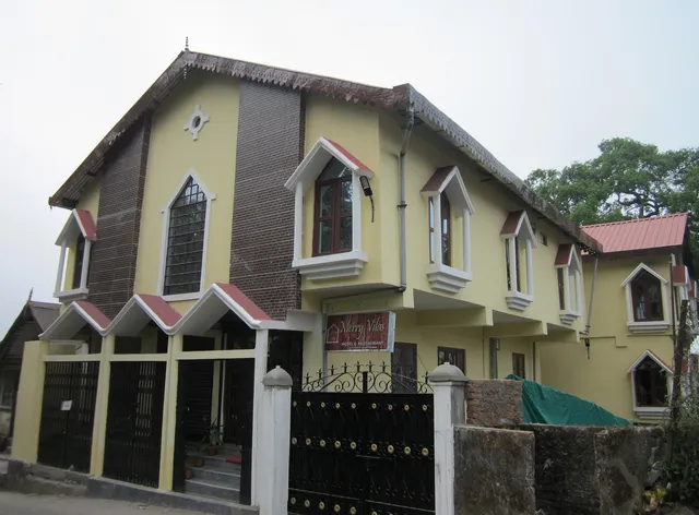 Merry Vilas Hotel & Resturant