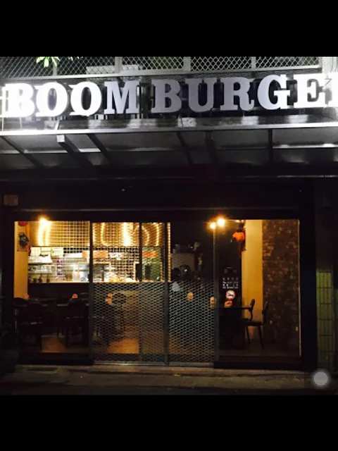 Boom Burger