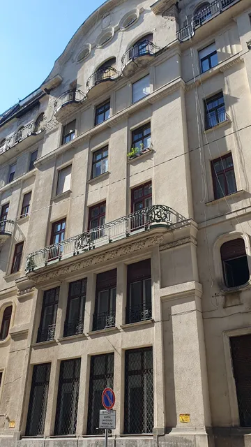 Budapest Holidays Downtown