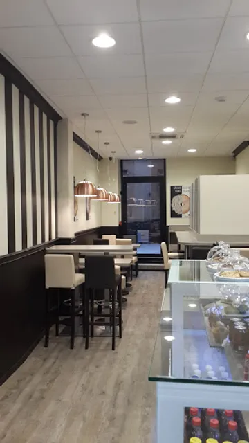 Bagel Corner - Bagels - Donuts - Café