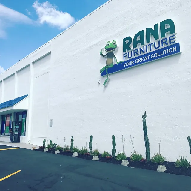 Rana Furniture Calle 8