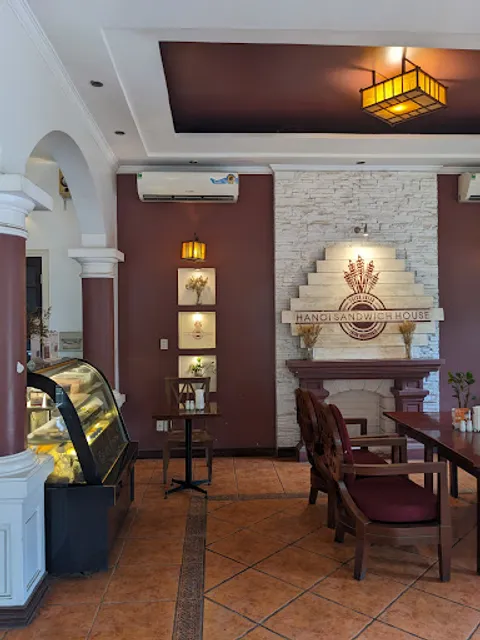 Hanoi Sandwich House