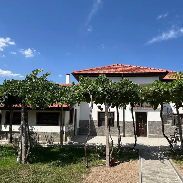 Къща за гости “Бадови”