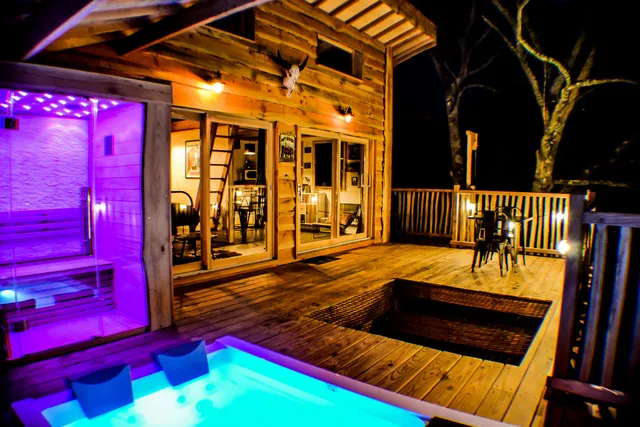 Cabane Carrément Perchée Spa & Sauna