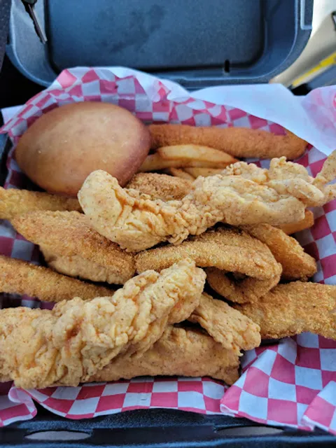 Chick-O-Fish (Industrial Drive)