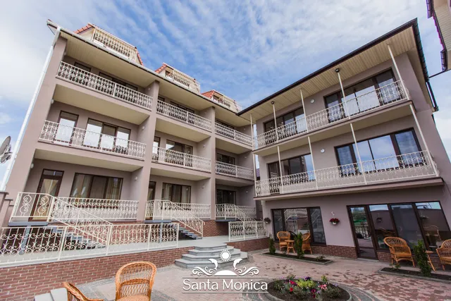 Готель "Santa Monica"